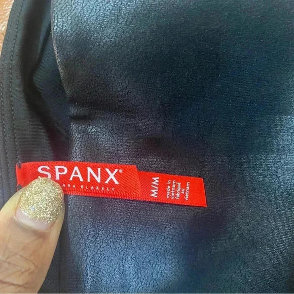 SPANX Faux leather Leggings Sz M - Picture 7 of 7